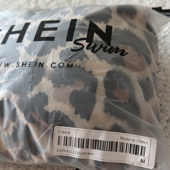 SHEIN 2pcs Set Leopard Print Bikini Swimsuit With Top & Shorts Cover Up - Picture 16 of 16